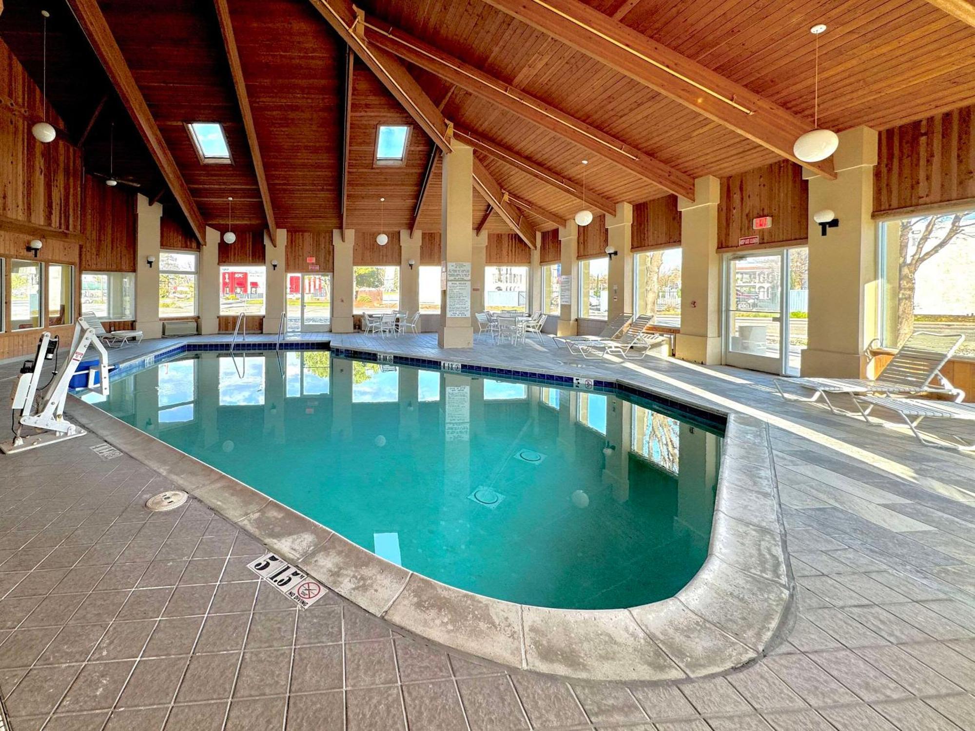 Quality Inn & Suites Willows Extérieur photo